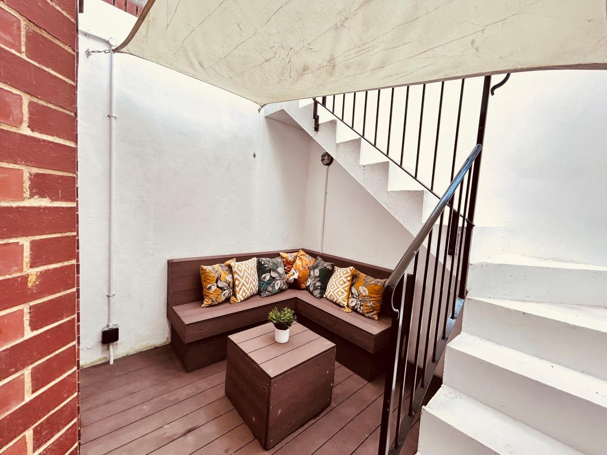 Stunning Spacious B.Apt. Slps.4 Londra Esterno foto