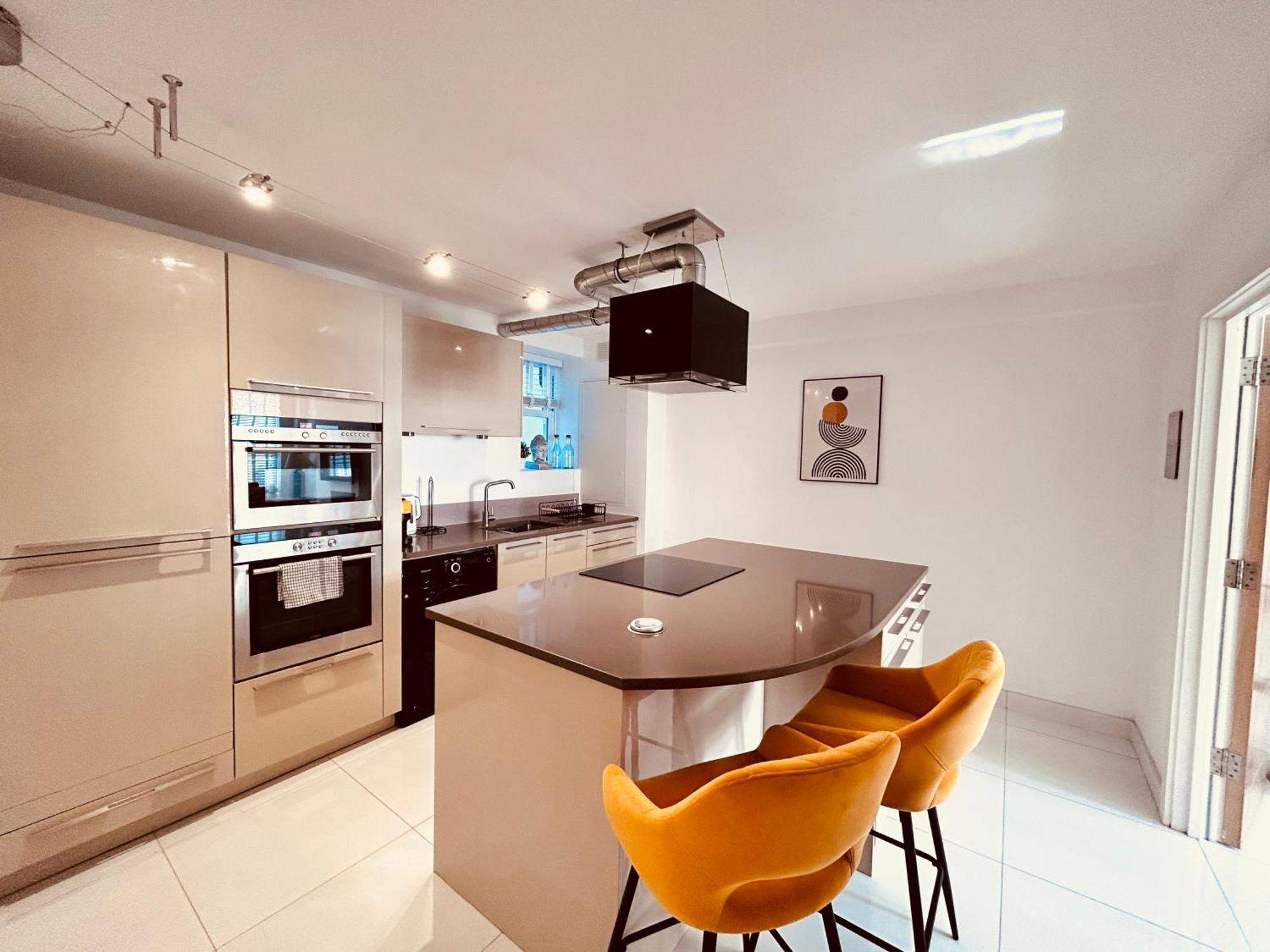 Stunning Spacious B.Apt. Slps.4 Londra Esterno foto