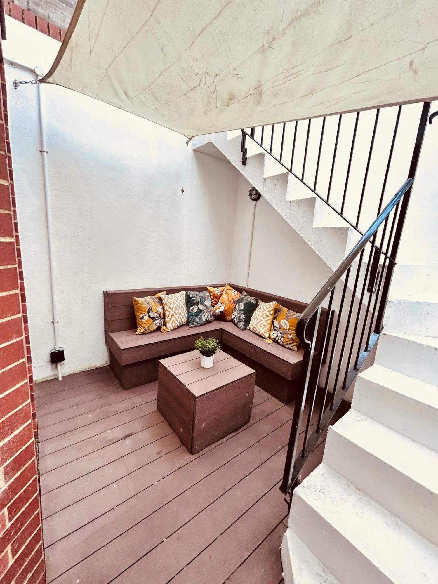 Stunning Spacious B.Apt. Slps.4 Londra Esterno foto