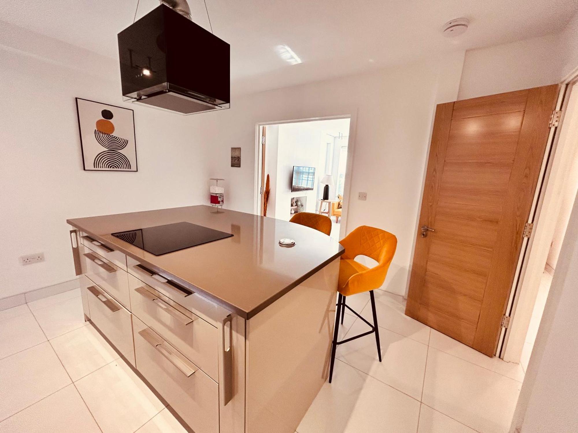 Stunning Spacious B.Apt. Slps.4 Londra Esterno foto