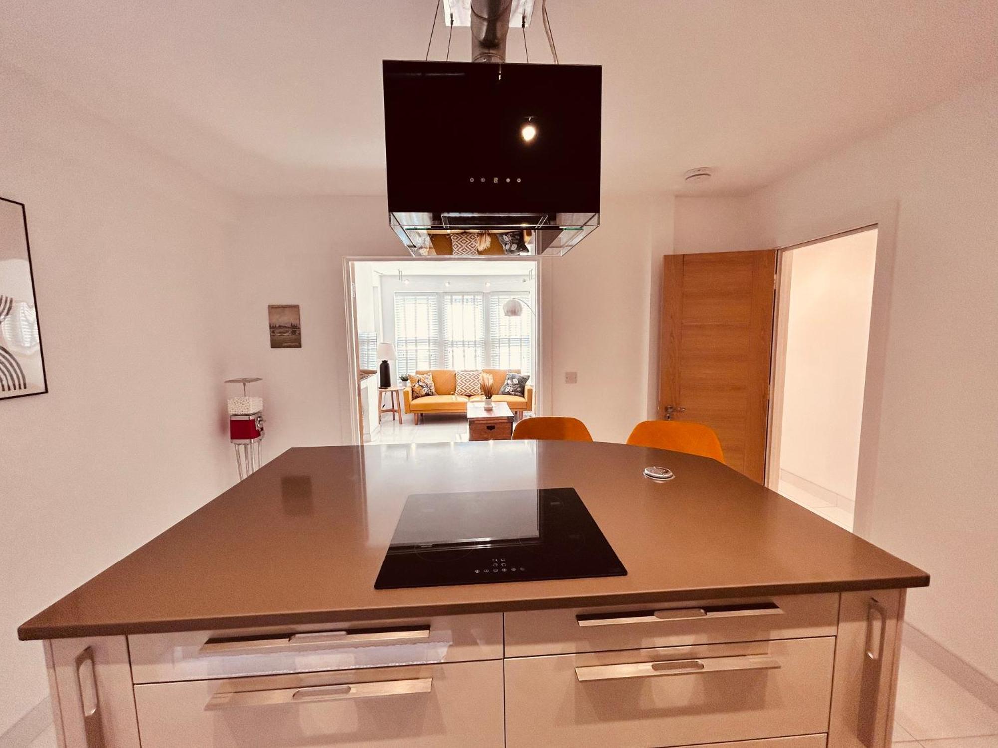 Stunning Spacious B.Apt. Slps.4 Londra Esterno foto