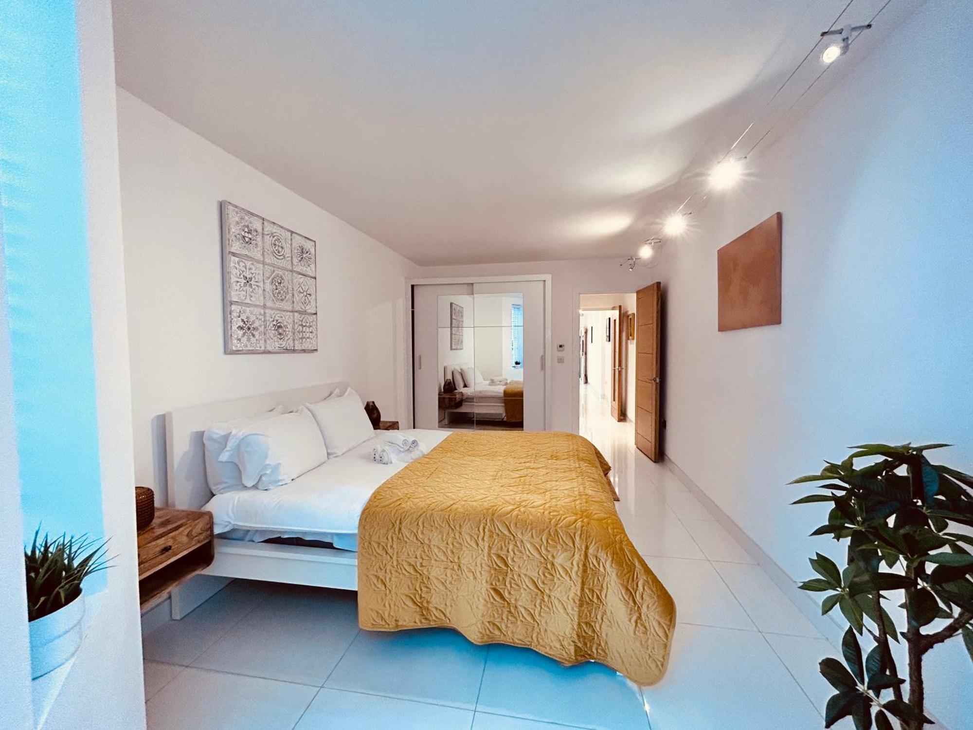 Stunning Spacious B.Apt. Slps.4 Londra Esterno foto
